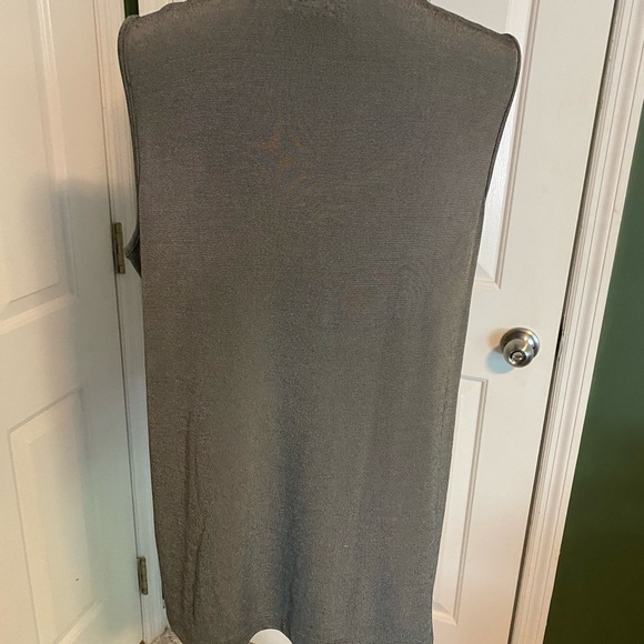 Sequin Tunic Top - Picture 2 of 3